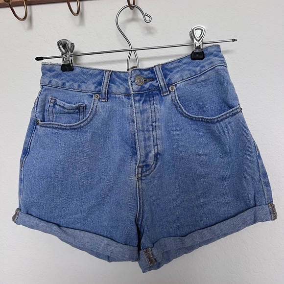 Brandy Melville Pants - Cute brandy Melville jean shorts OS